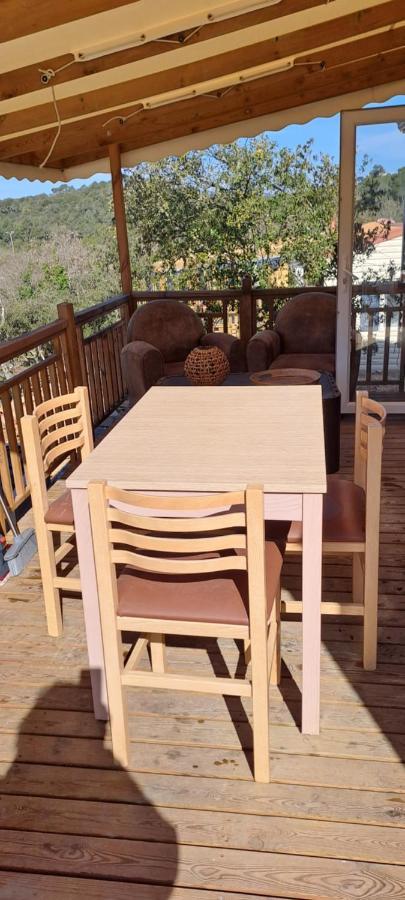 Mobilhome Entre Ciel Et Collines Rocbaron Εξωτερικό φωτογραφία